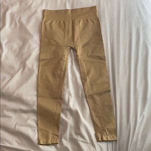 Mid-Rise Summer Leggings by Katya